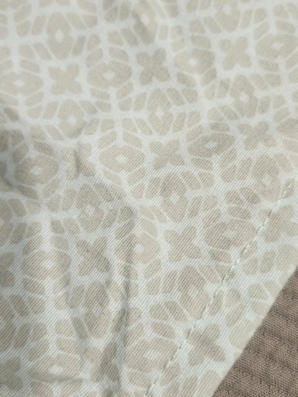 Martha Stewart/Mainstays double flat sheets plus one pair pillowcases